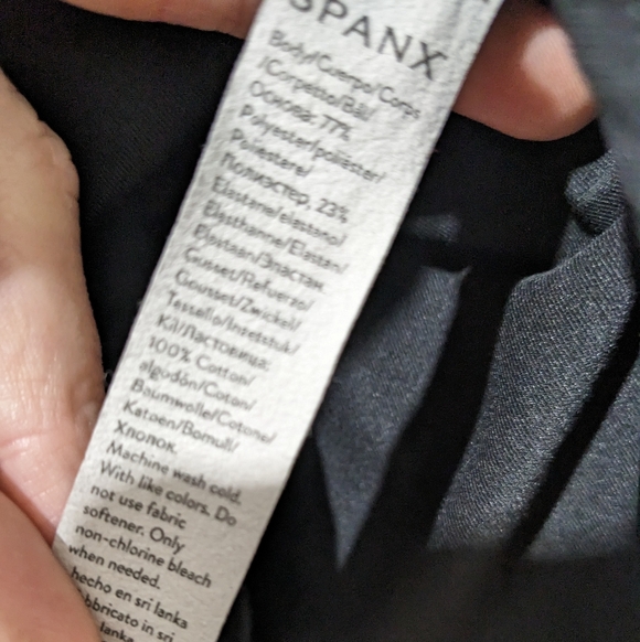 (2)Spanx Suit Yourself Scoop Neck Tank Bodysuit (1-White & 1-Black) - Picture 14 of 14